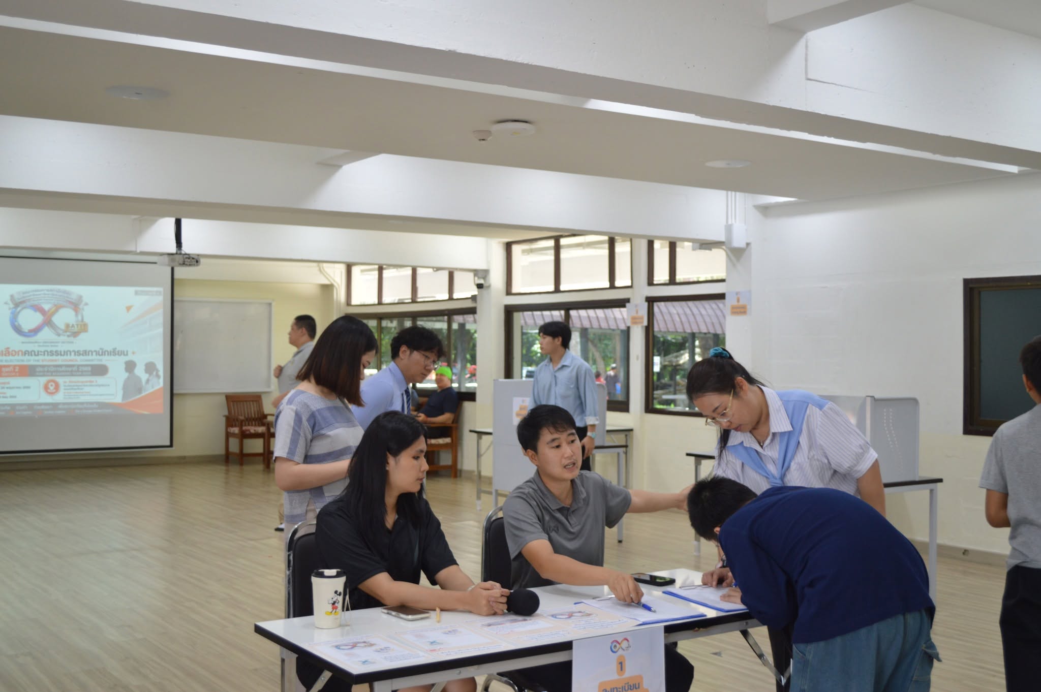 บรรยากาศการเลือกตั้งคณะกรรมการสภานักเรียน ประจำปีการศึกษา 2569